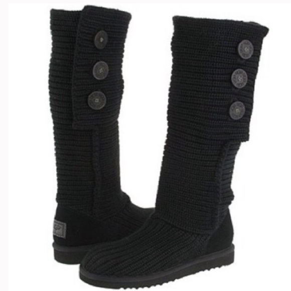 UGG Shoes - Black UGG size 6 women’s knitted with buttons